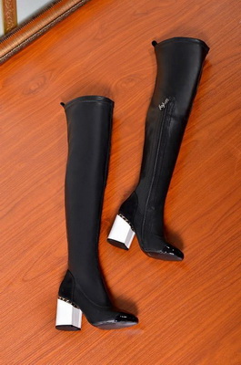CHANEL Knee-high boots Lined with fur Women--036